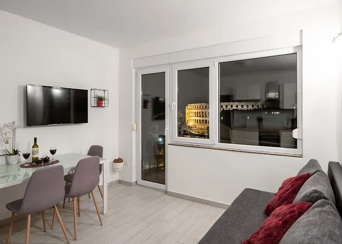 Ancora Center Apartment