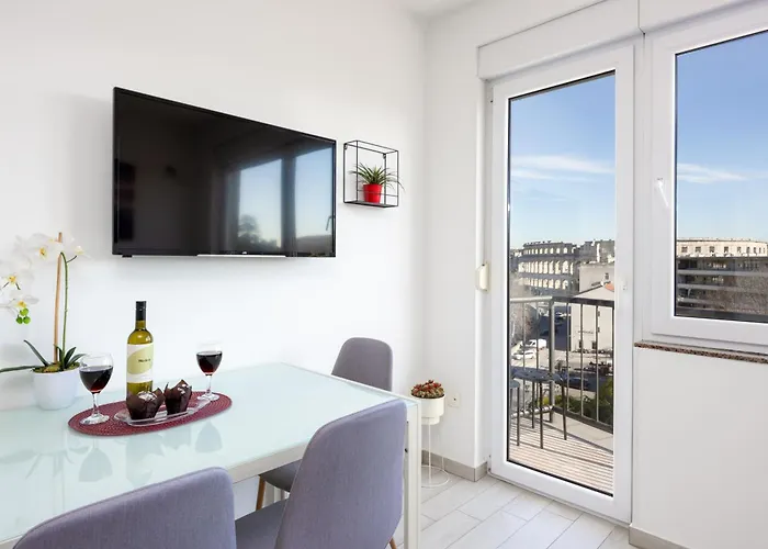 Ancora Center Apartment